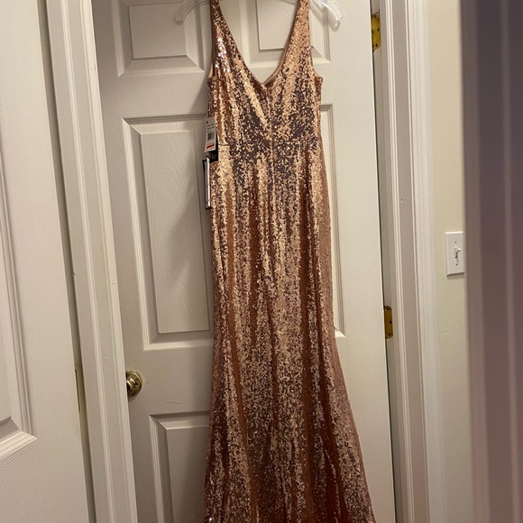 Jump Dresses & Skirts - NWT Jump Apparel Gold Sequined Evening Dress Gown Juniors 3/4 Party Cocktail